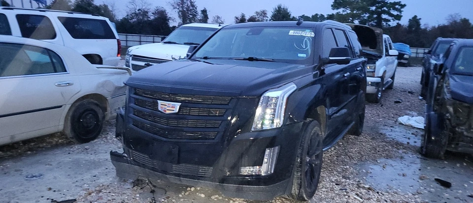 2020 凯迪拉克凯雷德 6.2 升发动机电机原始设备制造商 63K 英里 - LKQ442422367 — 第 1/4 张图片