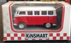 Kinsmart KT7005 1962 Volkswagen Bus. Split Screen. 1:24. Red/Cream. 2010. MISB. - Picture 1 of 1