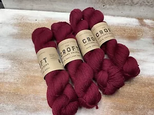 Lot of 4 West Yorkshire Spinners Croft Shetland Wool ARAN Yarn 554 Belmont Red - Picture 1 of 3