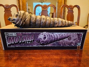 X-Plus 1961 Mothra Larva 30cm - Godzilla Series - 2010 Japanese Release - Picture 1 of 3