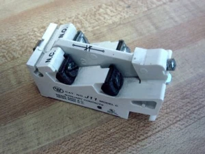 Cutler Hammer/Eaton J11 Contact 9084A17G01 - Picture 1 of 6