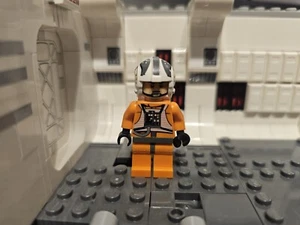 Lego Star Wars Rebel Pilot X-Wing - Picture 1 of 1