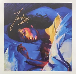 LORDE SIGNED AUTOGRAMM 12X12 LE ALBUM FLACH MELODRAM LITHOGRAPHIE - SOLAR POWER - Bild 1 von 1