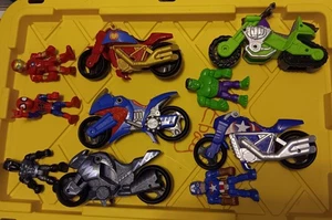 Playskool Super Heroes mit Fahrrad. - Bild 1 von 2