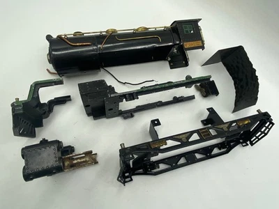 LIONEL PREWAR PARTS STANDARD GAUGE 384E LOCOMOTIVE PARTS - Image 1 of 4