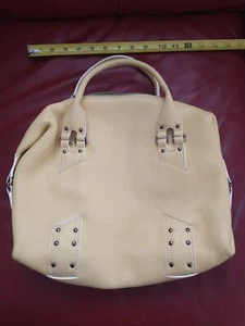 Cole Haan Village gelb Kiesel Leder Medium Reißverschluss Umhängetasche Tasche 13" x 10" x 6" - Bild 1 von 10