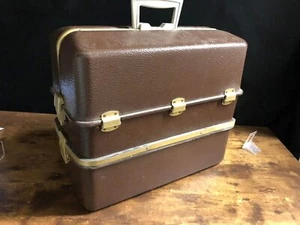 UMCO 2080UPB with Cooler Bottom - Picture 1 of 7