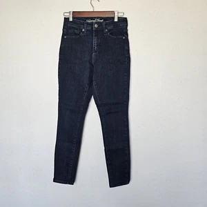Universal Thread Womens Jeans 6 / 28r Dark Blue Skinny Classic Basic Mid-Rise - Picture 1 of 9