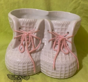 Vintage Rubens Originals Ceramic Baby Shoes Booties Planter Pink & White - Picture 1 of 11