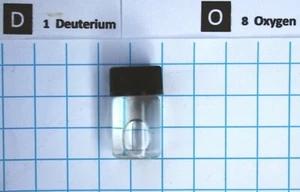 2cc Deuterium Oxide 99,9% purity in glass vial heavy water - Picture 1 of 1