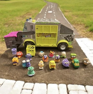 The Grossery Gang The Putrid Power Muck Chuck Garbage Truck Car Plus 16 Figures+ - Picture 1 of 18