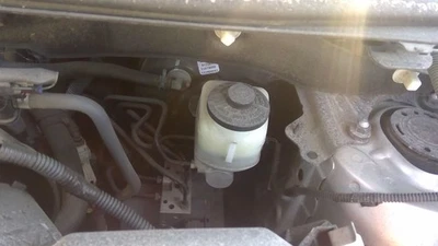 Cilindro maestro de freno VIN F quinto dígito aventura compatible con 13-18 RAV4 5217748 Foto 1 de 4