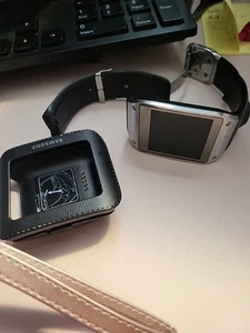 Samsung Galaxy Gear S SM-R750T Curved Smart Watch Compatible for Parts or Repair - Picture 1 of 3