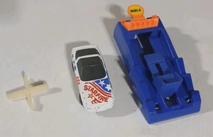 1983 Matchbox Mega Blasters MC-6 StarFire Cap Cars rot weiß & blau mit Launcher - Bild 1 von 15