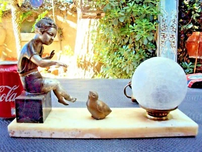 lampe art-déco la petite fille et l'oiseau en régule terrasse marbre blanc  - Photo 1/4