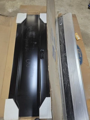 Camión Ford F150 F250 F350 1987-1996 panel de acabado puerta trasera Ford Ford Ford F150 F250 F350 nuevo de fábrica Foto 1 de 4
