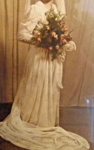 Vintage 1940's Ivory Tulle over Satin Wedding Dress Long Attached Train Size M - Picture 1 of 13