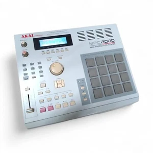 AKAI professional MPC2000 MIDI PRODUCTION CENER Used - Picture 1 of 8