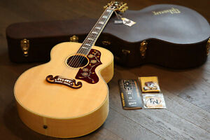 MINT! Gibson SJ-200 Standard Super Jumbo Acoustic/ Electric Guitar Natural +OHSC