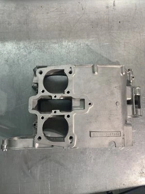 Honda Cl175 K6 Scrambler 1972 cárter superior 11100-302-040 Foto 1 de 4