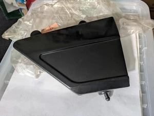 Genuine Suzuki Right Frame Cover Side Panel 47111-11300-000 GT250 X7 - Picture 1 of 3