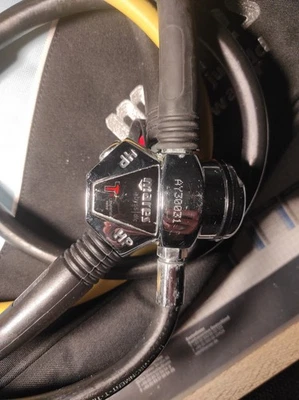 1 x Service Kit Mares Abyss 1. Stufe + Kit 2. Stufe Abyss + Kit Proton Oktopus