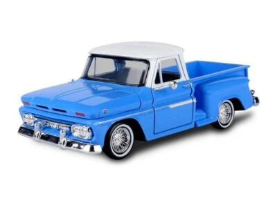GMC C1000 Fenderside - 1966 - blue / white - MotorMax 1:24 - Immagine 1 di 4
