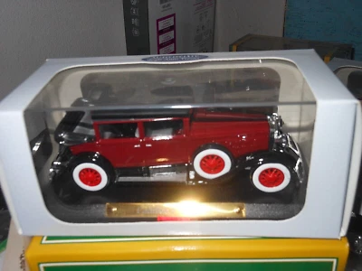 SOLIDO - CADILLAC V 16 1931 AUTO D'ELITE ANNI TRENTA SCALA 1:43 NUOVO - Immagine 1 di 4