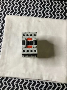 Lovate BF0910 contactor - Picture 1 of 7