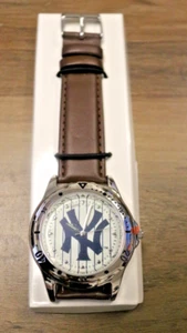 NY Logo Uhr - Bild 1 von 7