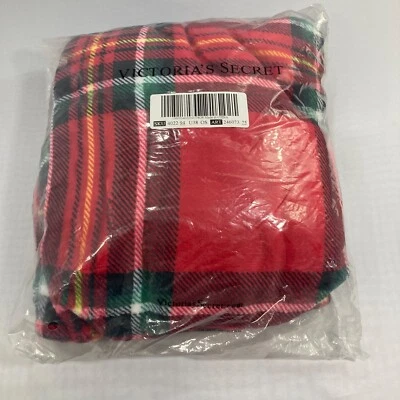 Victorias Secret Blanket Red Green Plaid Fleece Soft 50 x 60 Christmas Cozy - Image 1 of 4