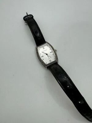 Reloj de pulsera Judith Jack de plata esterlina con estrás correa de cuero negro Foto 1 de 4