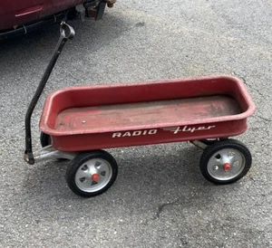 Vintage RADIO Flyer Wagon Early Logo Unique Spoked Wheels Red - Picture 1 of 9