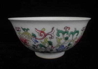 Raro cuenco de porcelana chino antiguo pintado a mano flores "DouCai" marcado "YongZheng" Foto 1 de 4