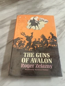 The Guns Of Avalon Roger Zelazny /HC/ Damaged/ First Edition - Imagen 1 de 11