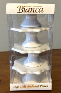 American Atelier BIANCA (4) 4,1" x 3,7" x 1,9" CUP CAKE PIEDISTALLO PIATTI - NUOVO - Foto 1 di 4