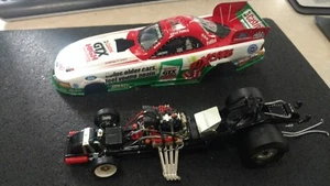 John Force 2003 Castrol GTX High Mileage Mustang Funny Car 1:24 real signed funn - Picture 1 of 5