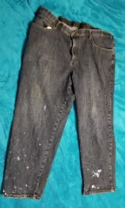 Lee Jeans - men's size 42 x 32 - bleach stains on legs - Picture 1 of 7