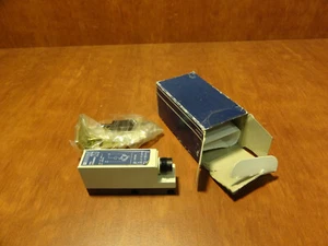 Telemecanique XUL-H703535D sensor - Picture 1 of 3