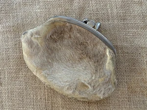Vintage Australian Hide Kiss Lock 2 Compartment Coin Purse 5 x 4 - Picture 1 of 4