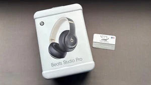 Genuine Beats Studio Pro Noise Cancelling Headphones Black/Gold Limited Edition - Picture 1 of 9