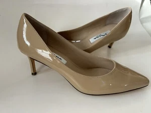 NINA60 Beige Nude MID-HEEL CLASSIC PUMPs Patent Leather US 7.5 New Low Heel - Picture 1 of 10