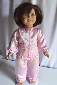 ROSA SATIN-PYJAMA PASST AMERICAN GIRL PUPPEN HANDGEFERTIGT NEU PUPPE NICHT INBEGRIFFEN - Bild 1 von 3