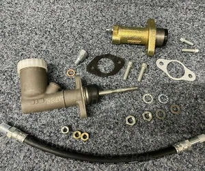 Clutch Pedal Master Cylinder/Slave/Hose/Gaskets/Nuts Defender 300Tdi 93-98 - Picture 1 of 9