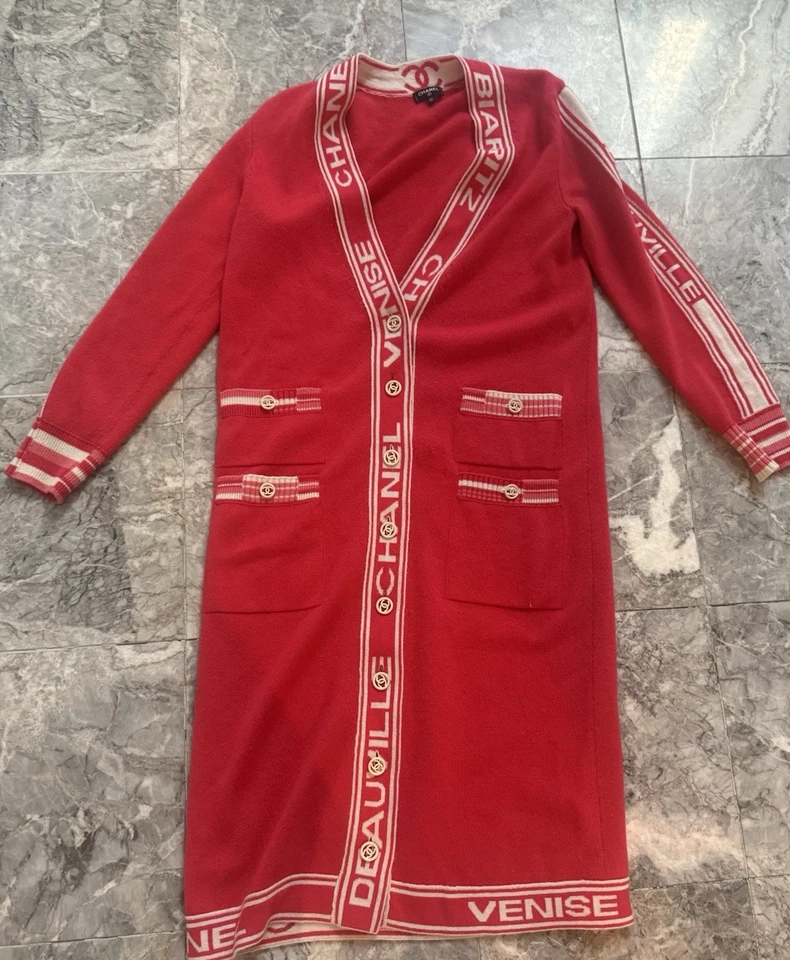 Chanel 2019 Suéter Largo Cachemira Rosa Botones Chanel Talla FR 36 EE. UU. 2/4 Foto 1 de 4