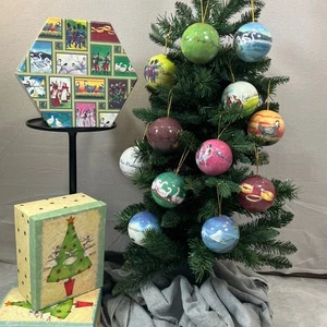 Juego de adornos decoupage vintage de doce días de Navidad con caja - 12 bolas 3" - Imagen 1 de 12
