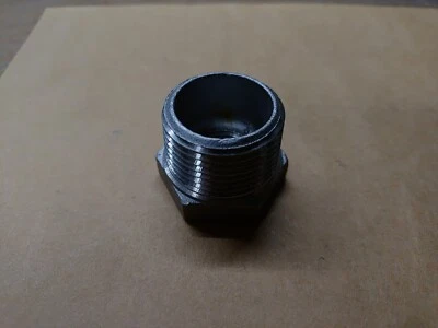 SS-5406-16-08 304 Stainless Hydraulic Hex Reducer Adapter 1 NPT to 1/2 NPT - Image 1 of 2