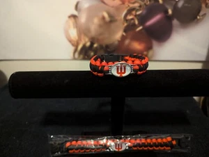 2/$14. Indiana Hoosiers NCAA Paracord Bracelets. - Picture 1 of 1