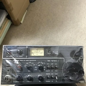 Icom Ic-551 Vhf Transceiver Ham Radio For Parts Or Repair Vintage Amateur Radio - Zdjęcie 1 z 4