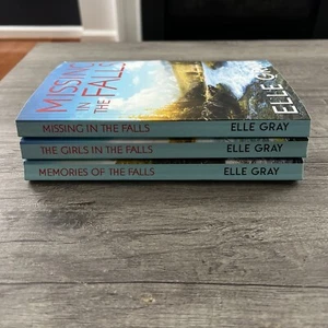 Lot Of 3 A Sweetwater Falls Mystery Elle Gray Missing, Memories, The Girls Falls - Picture 1 of 6